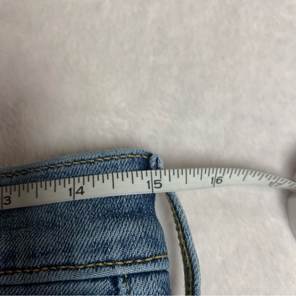 J Crew size 28 non distressed jeans medium wash mid rise skinny fit - Picture 3 of 9